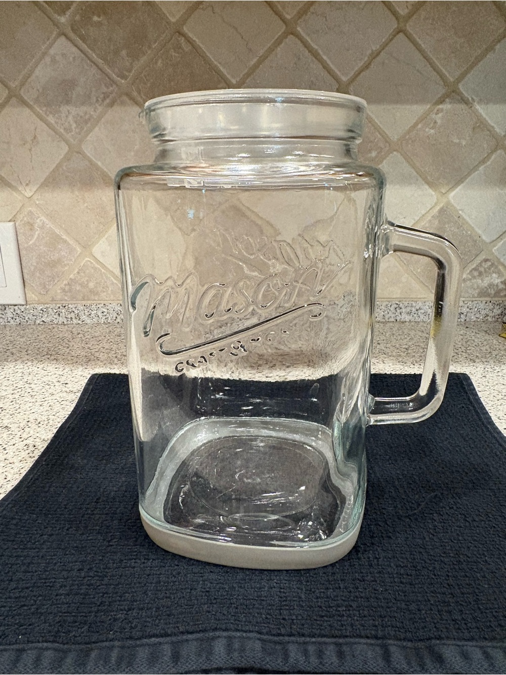 Mason Craft & More Glass 1 Gallon Pitcher Removable Plastic Lid/Silicone Base